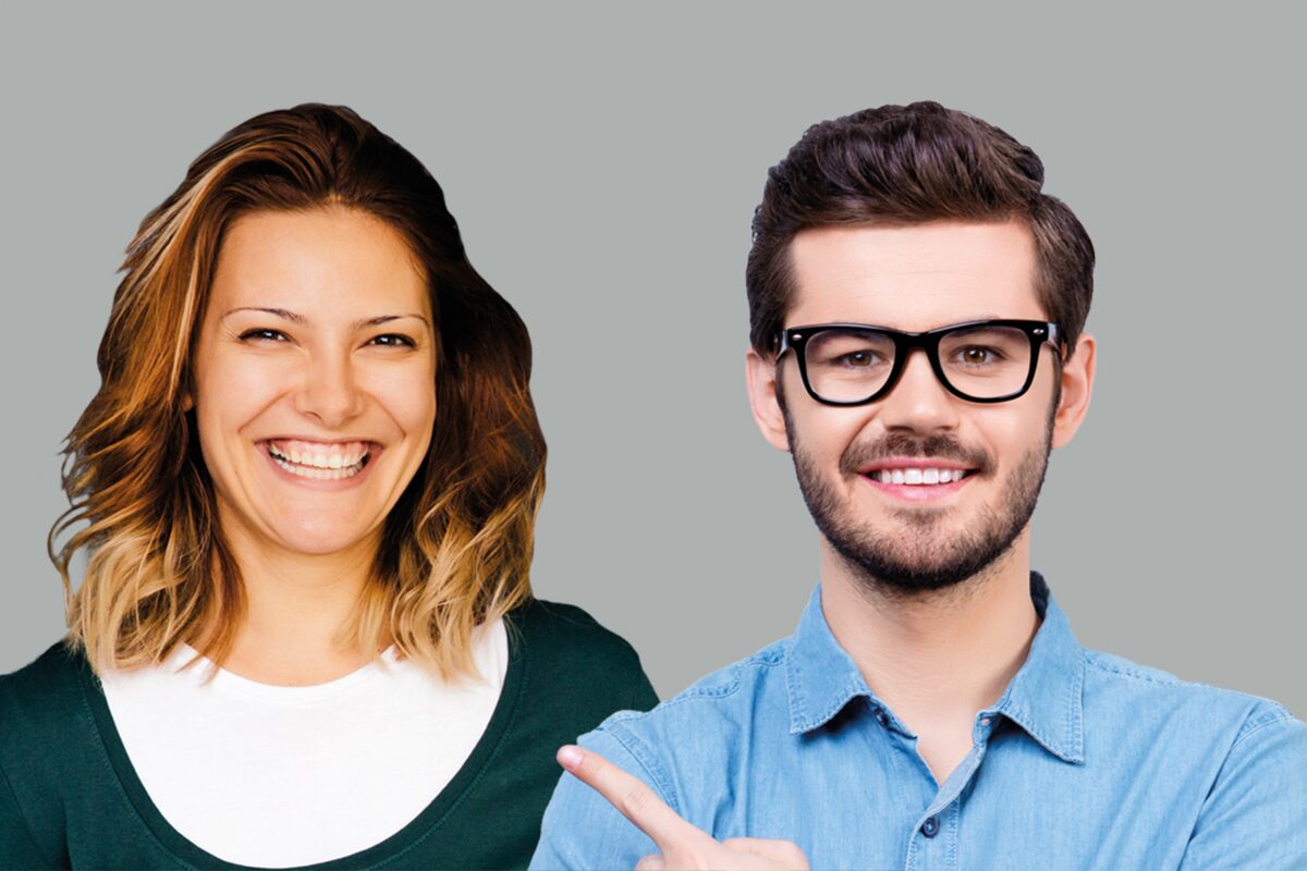 Symbolfoto: Lächelnde junge Frau ud Mann mit Brille bewerben Jobs für frischgebackene Lehrer